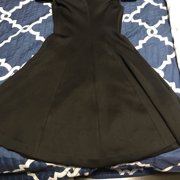 Black Guess dress - Picture 3 of 3